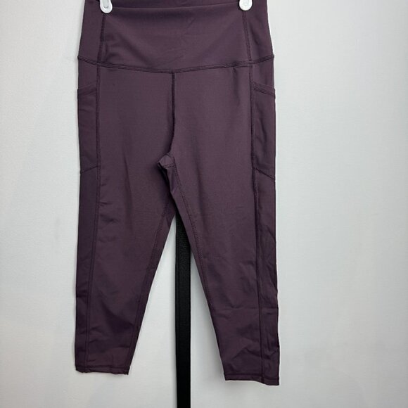 EUC - Zyia Wine (purple) Brilliant Capris - Size 8-10 - Picture 5 of 7